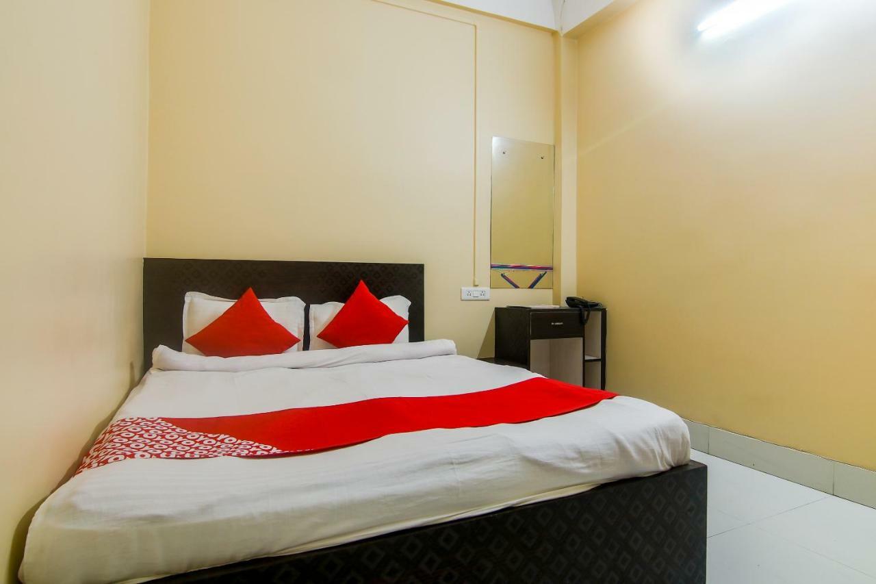 Oyo Dayal Residency Tezpur Ngoại thất bức ảnh